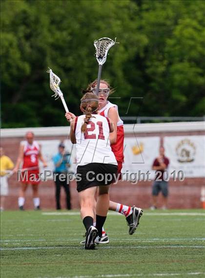 Thumbnail 2 in Garden City vs. Canandaigua (NYSPHSAA Class B Semifinal) photogallery.