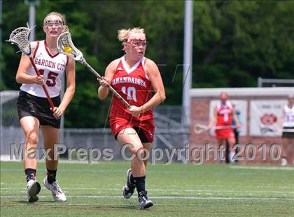 Thumbnail 1 in Garden City vs. Canandaigua (NYSPHSAA Class B Semifinal) photogallery.