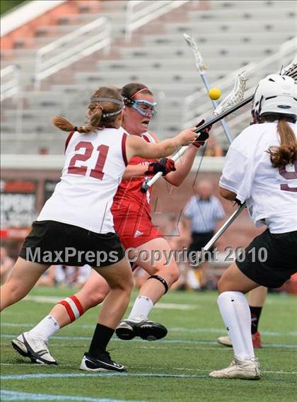 Thumbnail 2 in Garden City vs. Canandaigua (NYSPHSAA Class B Semifinal) photogallery.