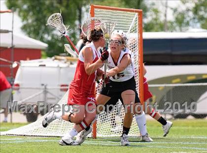 Thumbnail 2 in Garden City vs. Canandaigua (NYSPHSAA Class B Semifinal) photogallery.