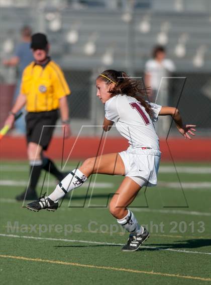 Thumbnail 2 in Royal @ Simi Valley photogallery.
