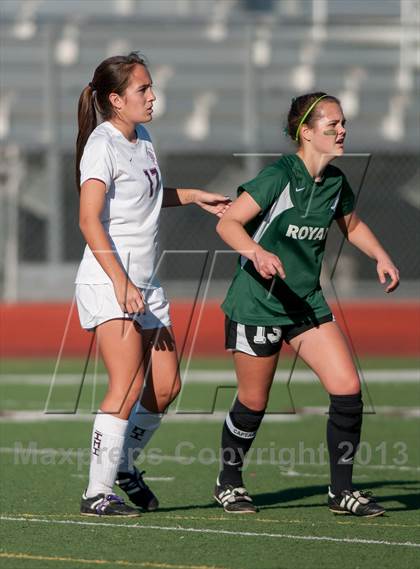 Thumbnail 2 in Royal @ Simi Valley photogallery.
