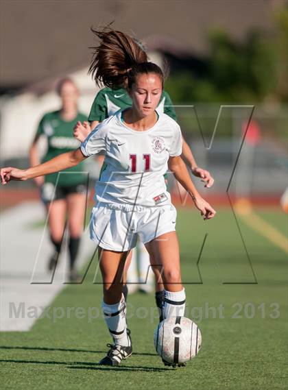 Thumbnail 3 in Royal @ Simi Valley photogallery.