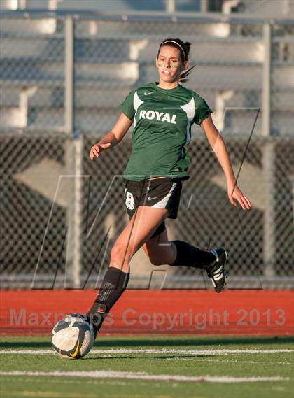 Thumbnail 3 in Royal @ Simi Valley photogallery.