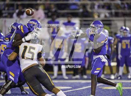 Thumbnail 2 in Starkville @ Tupelo (MSHAA 6A Semifinal) photogallery.