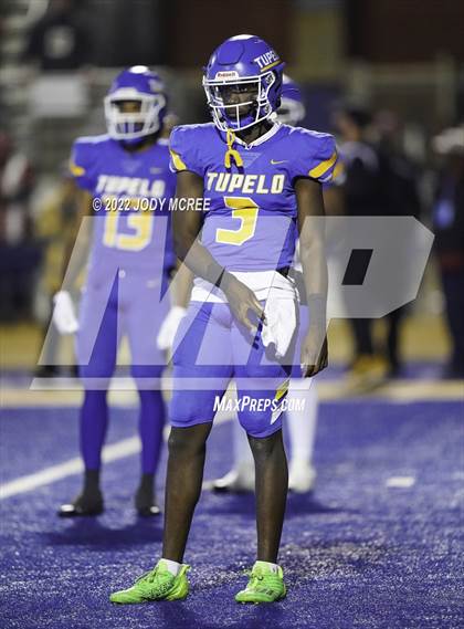 Thumbnail 2 in Starkville @ Tupelo (MSHAA 6A Semifinal) photogallery.