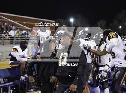 Thumbnail 2 in Starkville @ Tupelo (MSHAA 6A Semifinal) photogallery.