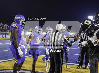 Thumbnail 1 in Starkville @ Tupelo (MSHAA 6A Semifinal) photogallery.