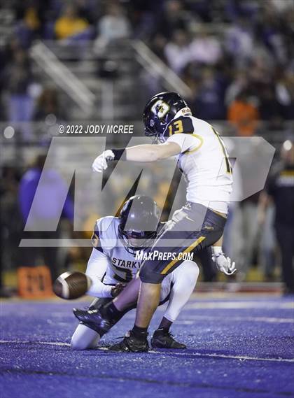 Thumbnail 2 in Starkville @ Tupelo (MSHAA 6A Semifinal) photogallery.
