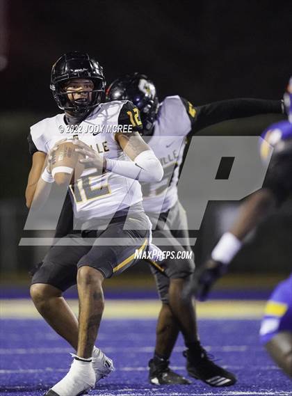 Thumbnail 2 in Starkville @ Tupelo (MSHAA 6A Semifinal) photogallery.