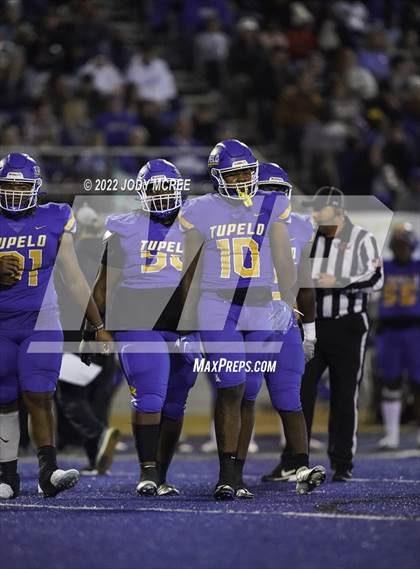 Thumbnail 3 in Starkville @ Tupelo (MSHAA 6A Semifinal) photogallery.