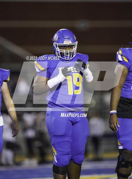 Thumbnail 2 in Starkville @ Tupelo (MSHAA 6A Semifinal) photogallery.