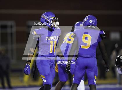 Thumbnail 2 in Starkville @ Tupelo (MSHAA 6A Semifinal) photogallery.