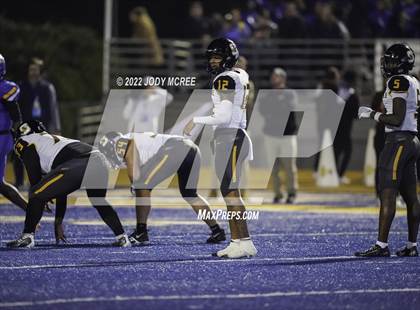 Thumbnail 1 in Starkville @ Tupelo (MSHAA 6A Semifinal) photogallery.