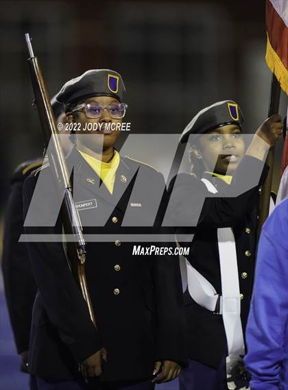 Thumbnail 3 in Starkville @ Tupelo (MSHAA 6A Semifinal) photogallery.