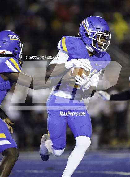Thumbnail 3 in Starkville @ Tupelo (MSHAA 6A Semifinal) photogallery.