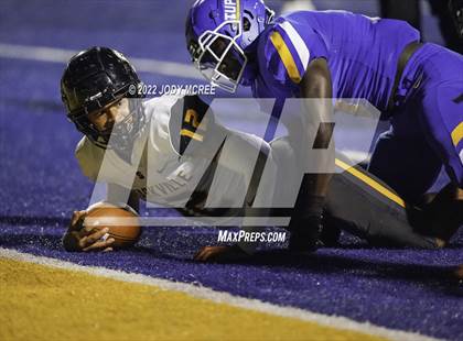 Thumbnail 2 in Starkville @ Tupelo (MSHAA 6A Semifinal) photogallery.
