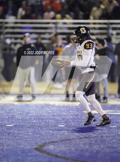 Thumbnail 1 in Starkville @ Tupelo (MSHAA 6A Semifinal) photogallery.