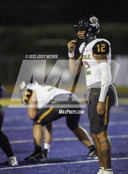 Thumbnail 1 in Starkville @ Tupelo (MSHAA 6A Semifinal) photogallery.