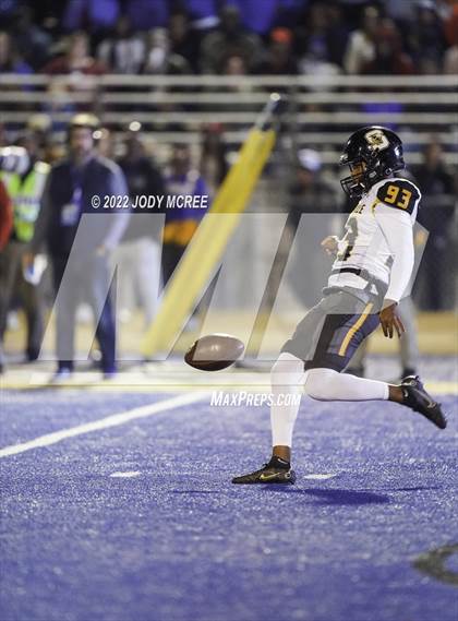 Thumbnail 2 in Starkville @ Tupelo (MSHAA 6A Semifinal) photogallery.
