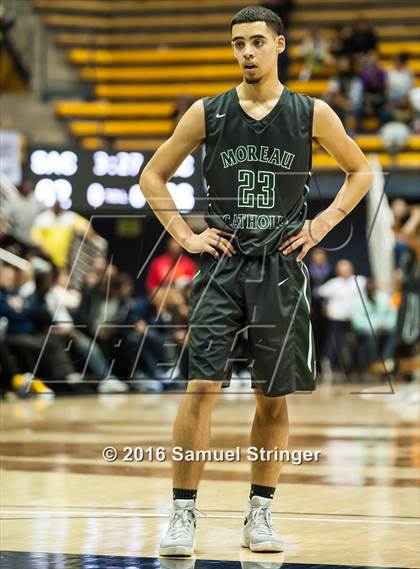 Thumbnail 2 in Sacramento vs. Moreau Catholic (MaxPreps MLK Classic) photogallery.