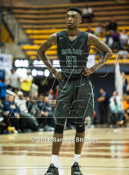 Thumbnail 1 in Sacramento vs. Moreau Catholic (MaxPreps MLK Classic) photogallery.