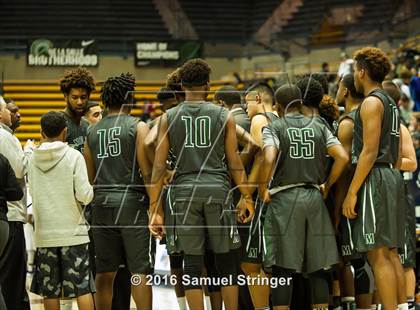 Thumbnail 3 in Sacramento vs. Moreau Catholic (MaxPreps MLK Classic) photogallery.