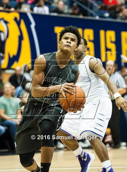 Thumbnail 3 in Sacramento vs. Moreau Catholic (MaxPreps MLK Classic) photogallery.