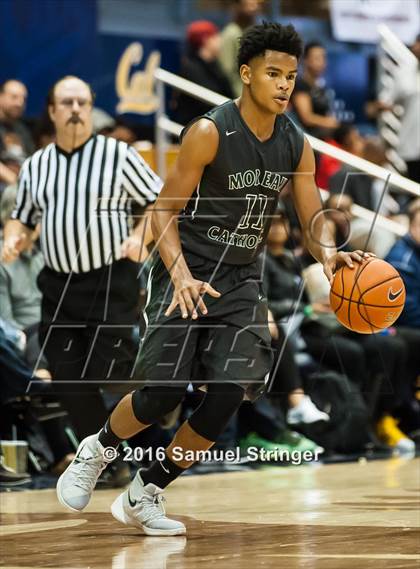 Thumbnail 2 in Sacramento vs. Moreau Catholic (MaxPreps MLK Classic) photogallery.