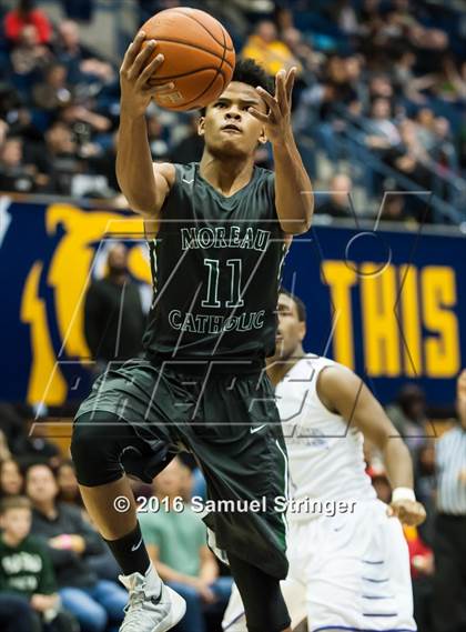 Thumbnail 1 in Sacramento vs. Moreau Catholic (MaxPreps MLK Classic) photogallery.