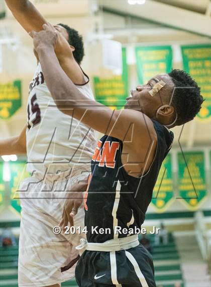 Thumbnail 1 in Bowman Academy vs. Bogan (LeBron James Classic) photogallery.