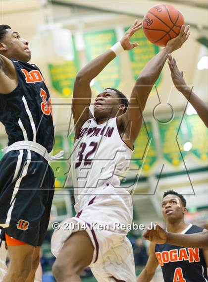 Thumbnail 3 in Bowman Academy vs. Bogan (LeBron James Classic) photogallery.