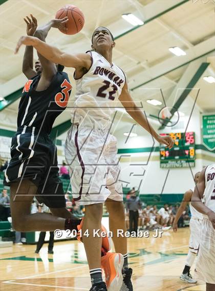 Thumbnail 1 in Bowman Academy vs. Bogan (LeBron James Classic) photogallery.