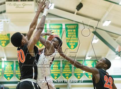Thumbnail 3 in Bowman Academy vs. Bogan (LeBron James Classic) photogallery.