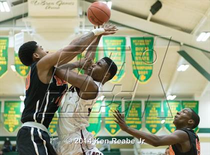 Thumbnail 1 in Bowman Academy vs. Bogan (LeBron James Classic) photogallery.