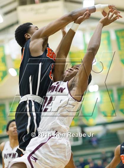 Thumbnail 1 in Bowman Academy vs. Bogan (LeBron James Classic) photogallery.