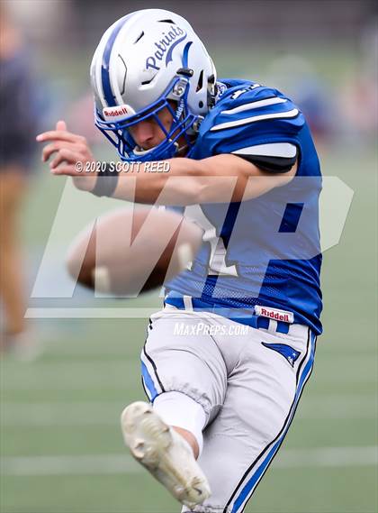 Thumbnail 2 in Miamisburg @ Olentangy Liberty (OHSAA D1 First Round) photogallery.