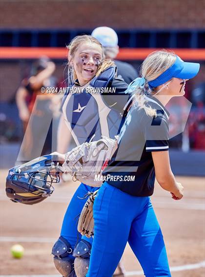 Thumbnail 1 in Capital Christian vs. Oakdale (CIF SJS D3 Final) photogallery.