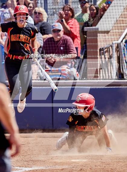 Thumbnail 1 in Capital Christian vs. Oakdale (CIF SJS D3 Final) photogallery.