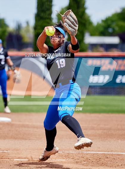 Thumbnail 3 in Capital Christian vs. Oakdale (CIF SJS D3 Final) photogallery.