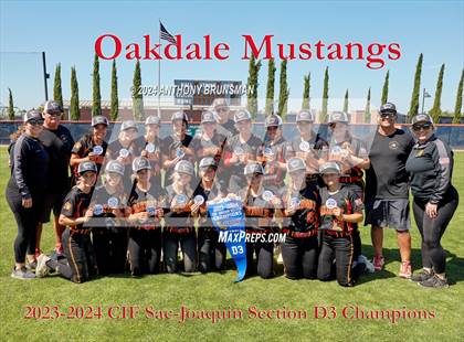 Thumbnail 3 in Capital Christian vs. Oakdale (CIF SJS D3 Final) photogallery.