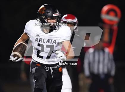 Thumbnail 2 in Kennedy vs. Arcata (CIF NCS D6 First Round) photogallery.