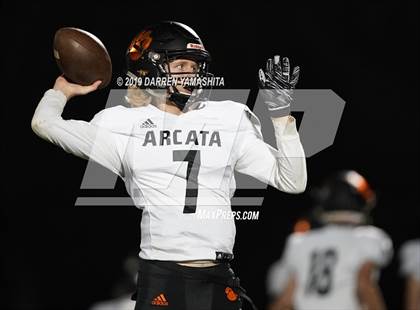 Thumbnail 2 in Kennedy vs. Arcata (CIF NCS D6 First Round) photogallery.