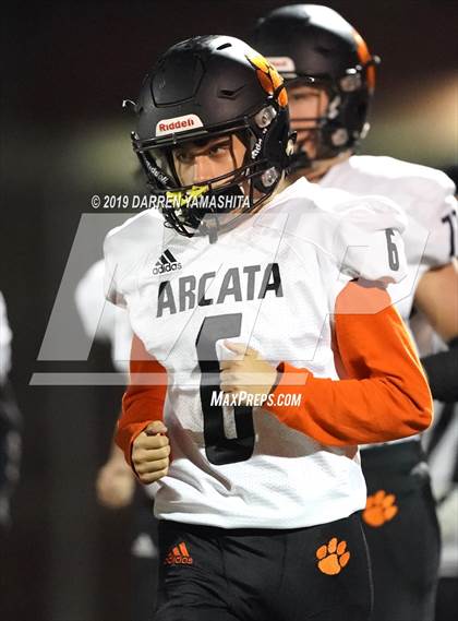 Thumbnail 3 in Kennedy vs. Arcata (CIF NCS D6 First Round) photogallery.