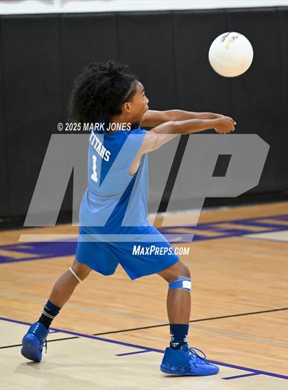 Thumbnail 1 in Northwest Christian vs. Palo Verde (AIA 3A Round 1 Playoff) photogallery.