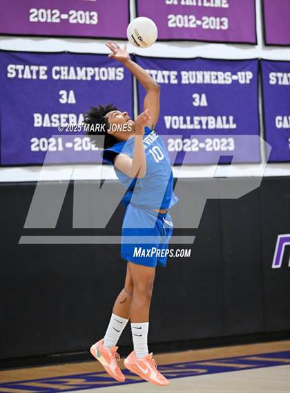 Thumbnail 1 in Northwest Christian vs. Palo Verde (AIA 3A Round 1 Playoff) photogallery.