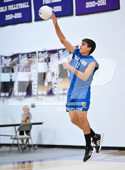 Thumbnail 3 in Northwest Christian vs. Palo Verde (AIA 3A Round 1 Playoff) photogallery.