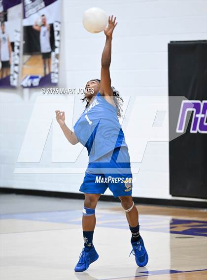 Thumbnail 3 in Northwest Christian vs. Palo Verde (AIA 3A Round 1 Playoff) photogallery.