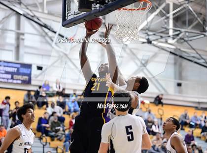 Thumbnail 2 in St. Thomas More vs Montverde CBD (Metro Classic) photogallery.