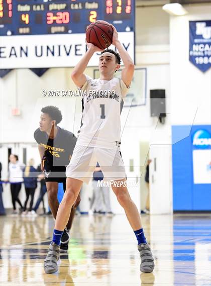 Thumbnail 3 in St. Thomas More vs Montverde CBD (Metro Classic) photogallery.